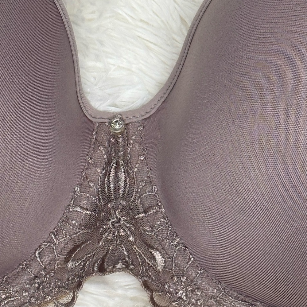 $10 Bundled💥 Bali Elegant Taupe Lace Trim Bra Sz 36DD - Picture 4 of 8